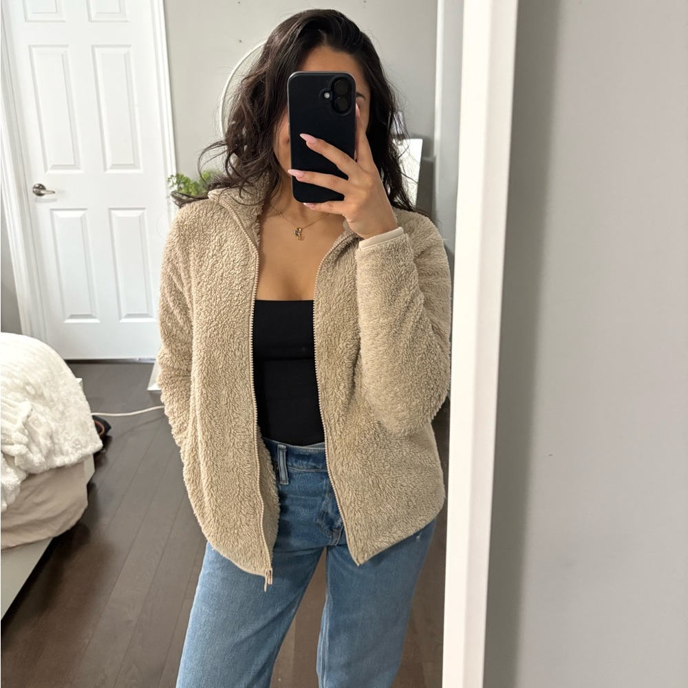 Uniqlo Light Brown (30 Natural), Sherpa Zip Jacket Yarn Fleece, Size XS - Picture 2 of 7